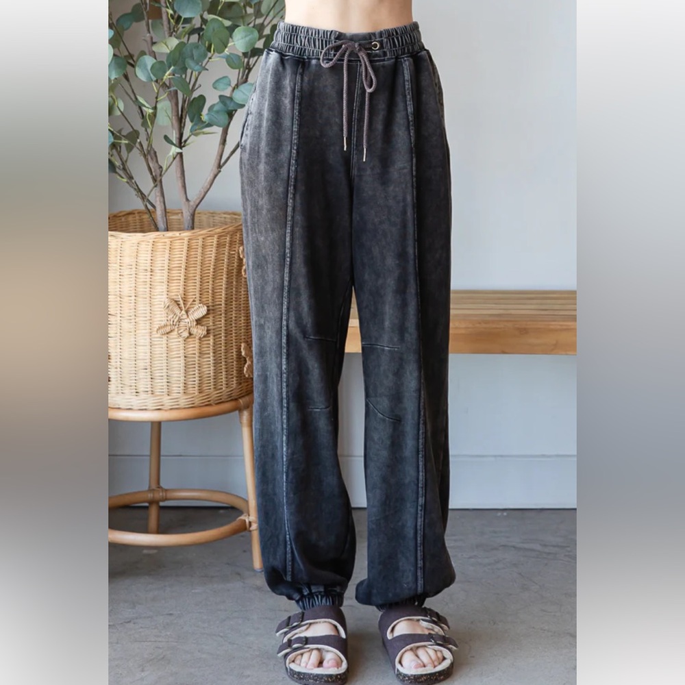105 🇺🇸 OLI & HALI WASHED TERRY
JOGGER PANTS